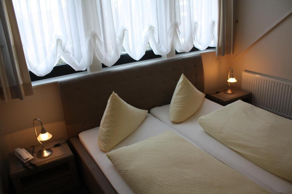 Hotel Zum Kuehlen Grunde มินเดิน ห้อง รูปภาพ
