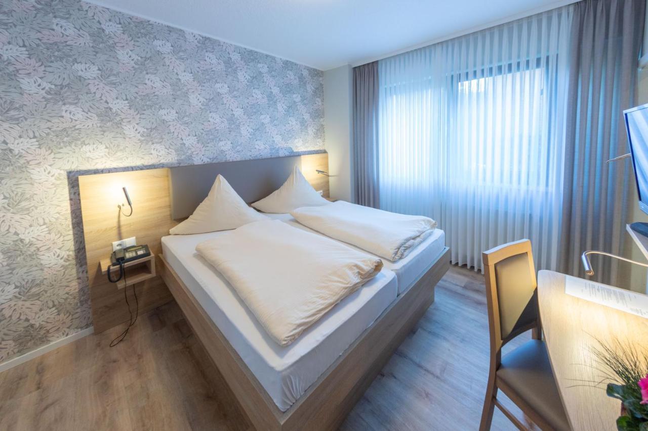 Hotel Zum Kuehlen Grunde มินเดิน ภายนอก รูปภาพ