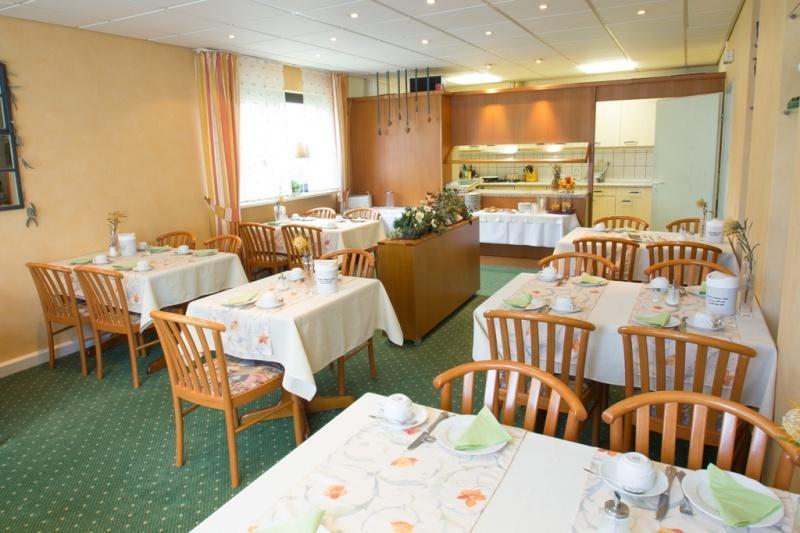 Hotel Zum Kuehlen Grunde มินเดิน ภายนอก รูปภาพ
